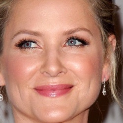 Jessica Capshaw