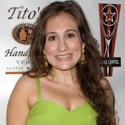 devito lucy height age feet tall cm birthday actress boyfriend weight real name celebscouples notednames bio family
