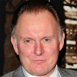 Robert Glenister