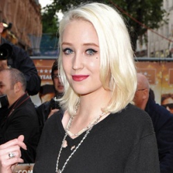Lily Loveless Lily Loveless