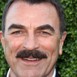 Tom Selleck Height in feet/cm. How Tall