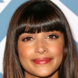 Hannah Simone