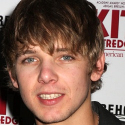Max Thieriot Height in feet/cm. How Tall