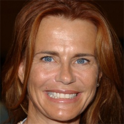 Serena Scott Thomas