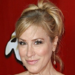 Lisa Ann Walter